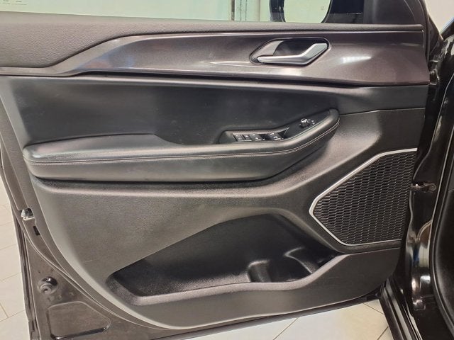 2022 Jeep Grand Cherokee L Altitude