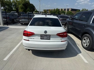 2016 Volkswagen Passat 1.8T SE