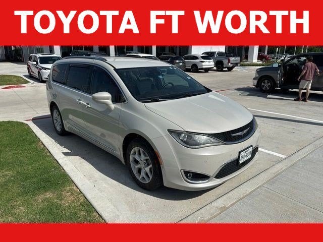 2017 Chrysler Pacifica Touring L Plus