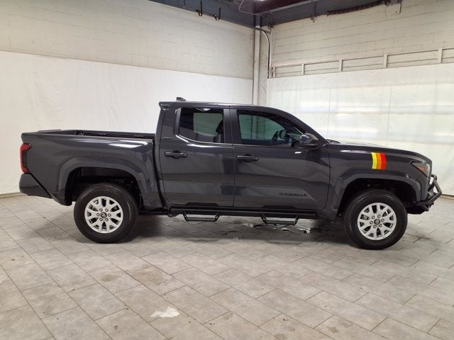 2025 Toyota Tacoma 4WD SR5