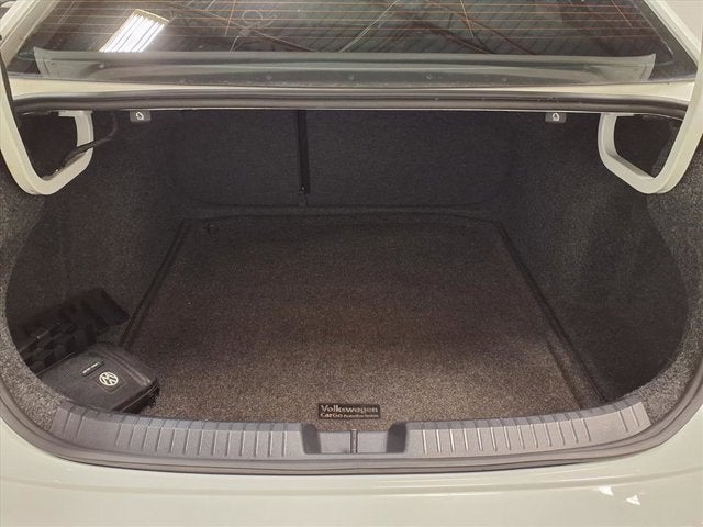 2019 Volkswagen Jetta R-Line