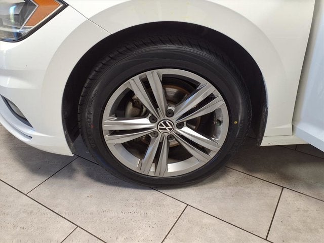 2019 Volkswagen Jetta R-Line