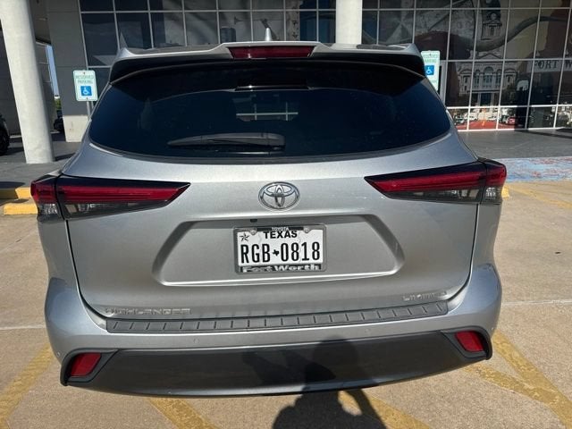 2022 Toyota Highlander Limited