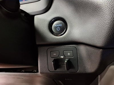 2025 Toyota Sequoia SR5