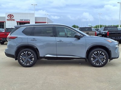 2024 Nissan Rogue Platinum