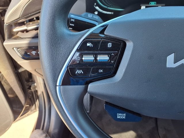 2025 Kia Niro LX