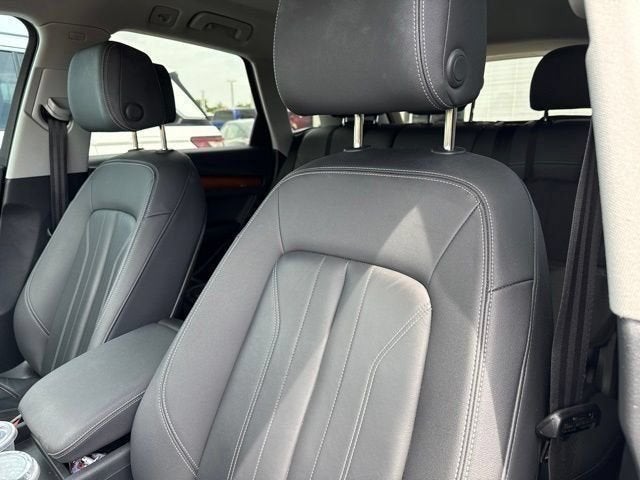2023 Audi Q5 45 S line Premium