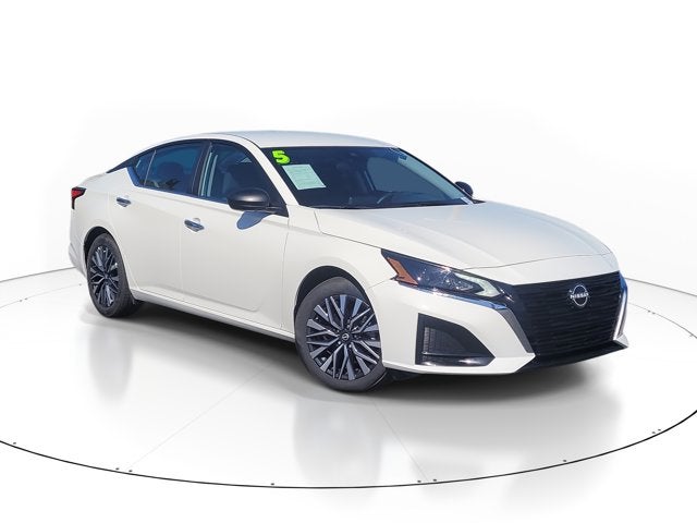 2025 Nissan Altima SV