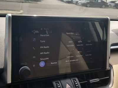 2025 Toyota RAV4 XLE Premium