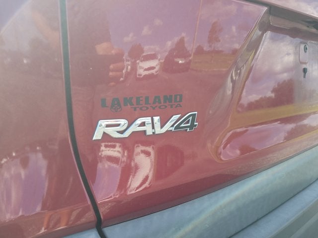2020 Toyota RAV4 LE
