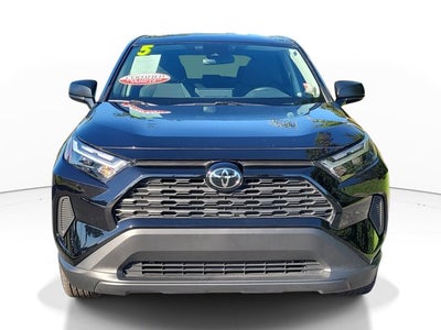 2025 Toyota RAV4 LE
