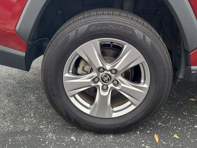 2023 Toyota RAV4 XLE