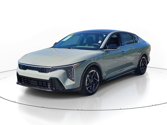 2025 Kia K4 GT-Line