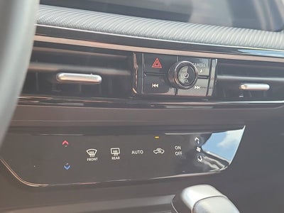 2025 Nissan Kicks MPV SR