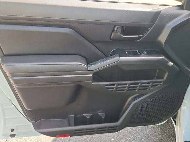 2025 Toyota TACOMA SR SR