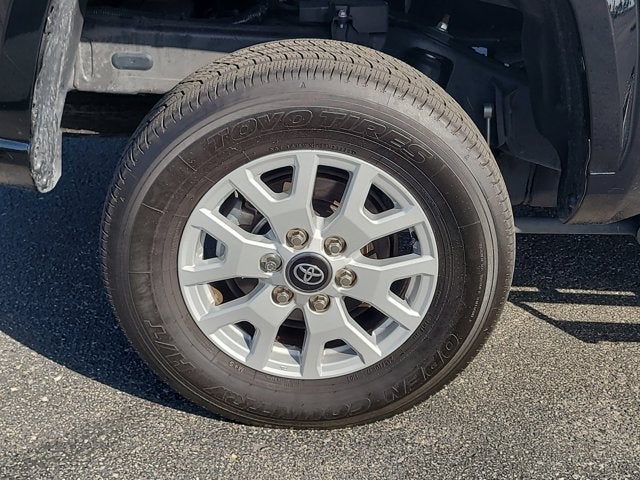 2024 Toyota Tacoma 4WD SR5