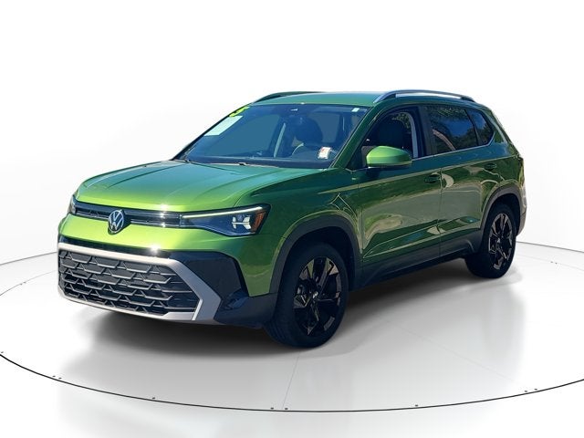 2025 Volkswagen Taos SE