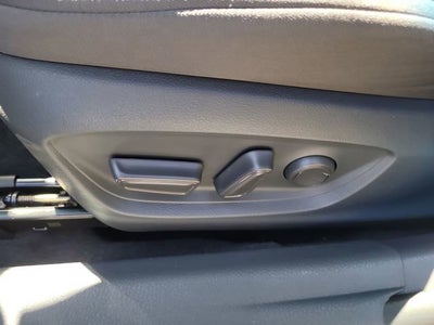 2018 Toyota Camry Hybrid LE