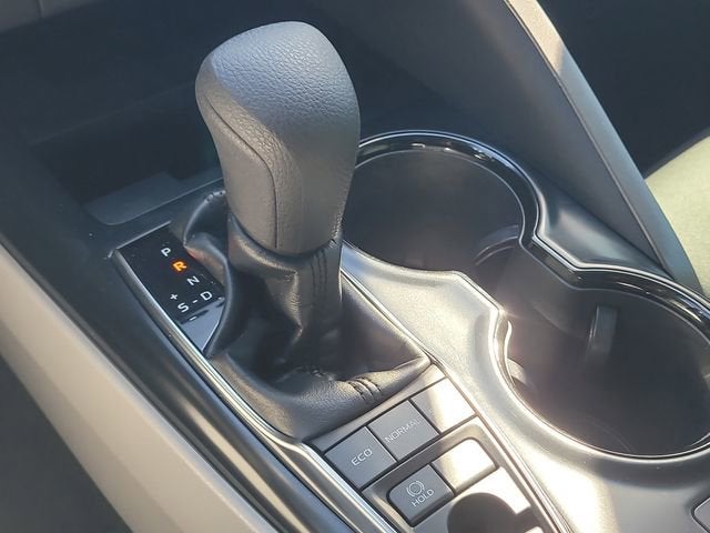 2018 Toyota Camry Hybrid LE