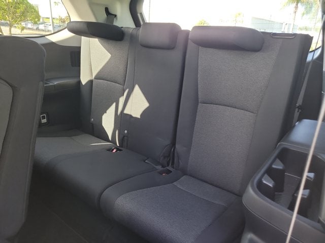2025 Toyota Grand Highlander LE