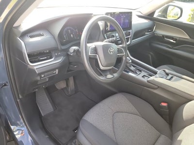 2025 Toyota Grand Highlander LE