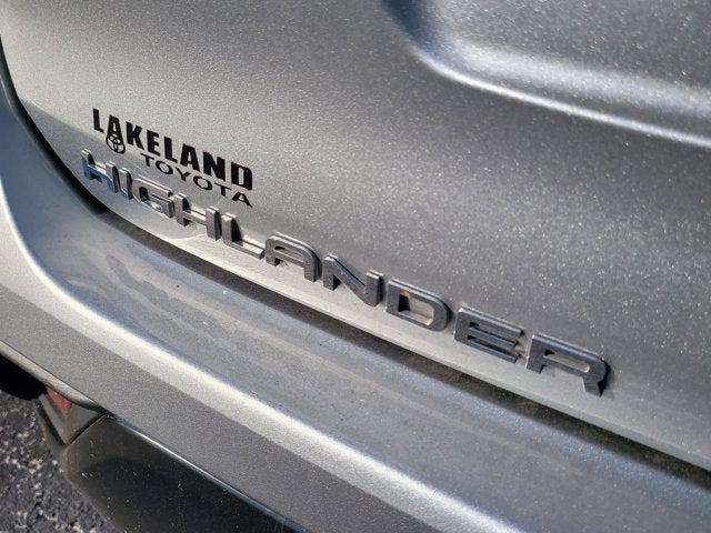2024 Toyota HIGHLANDER XLE