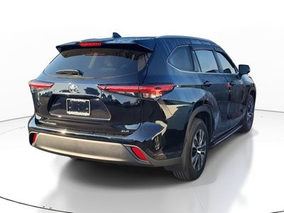 2024 Toyota HIGHLANDER XLE