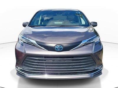 2021 Toyota Sienna XLE