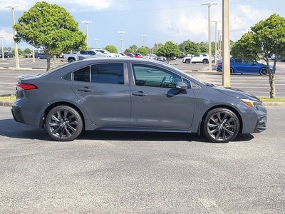 2024 Toyota COROLLA SE