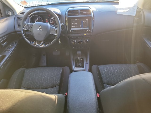 2025 Mitsubishi Outlander Sport LE