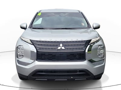 2024 Mitsubishi Outlander ES