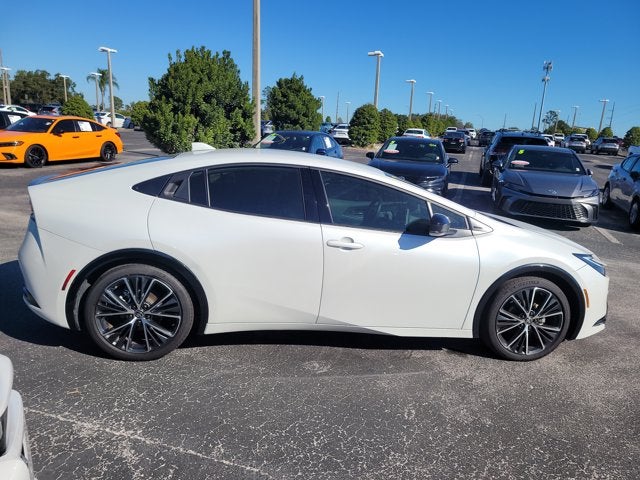 2025 Toyota Prius XLE