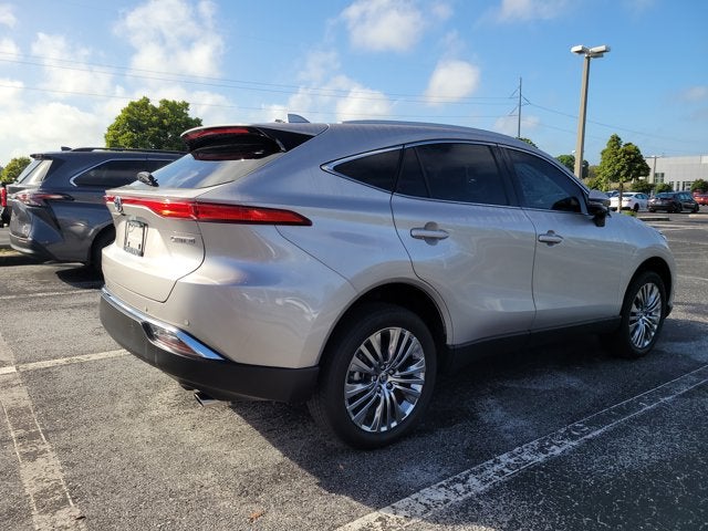 2023 Toyota Venza LE