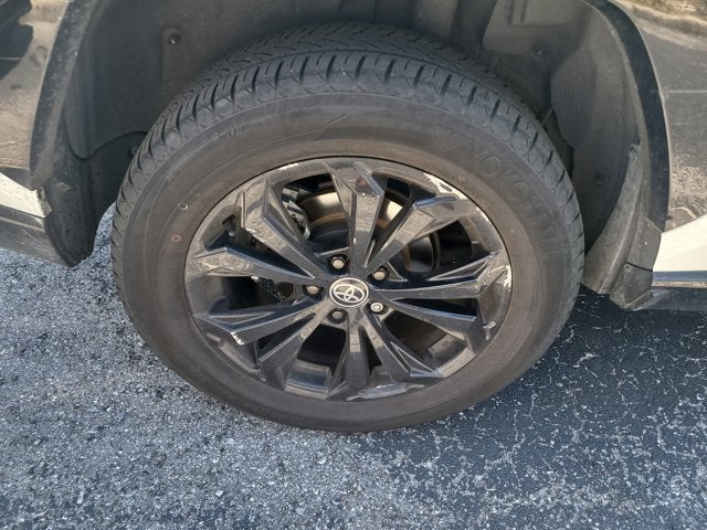 2022 Toyota RAV4 Hybrid SE