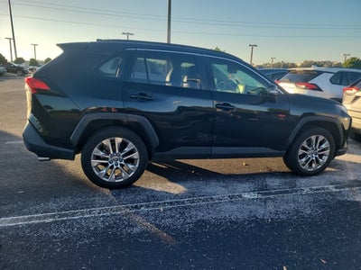2022 Toyota RAV4 XLE Premium