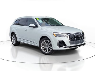 2025 Audi Q7 Premium Plus