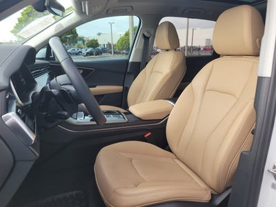 2025 Audi Q7 Premium Plus