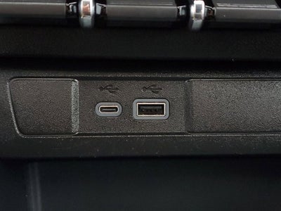 2024 GMC Canyon 4WD AT4