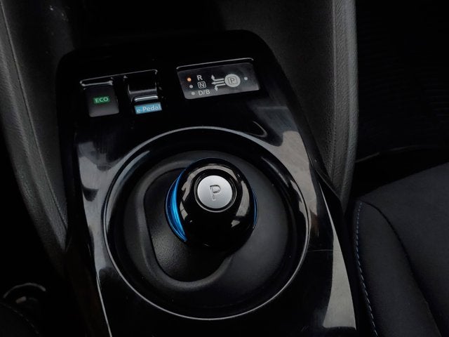 2018 Nissan LEAF SV