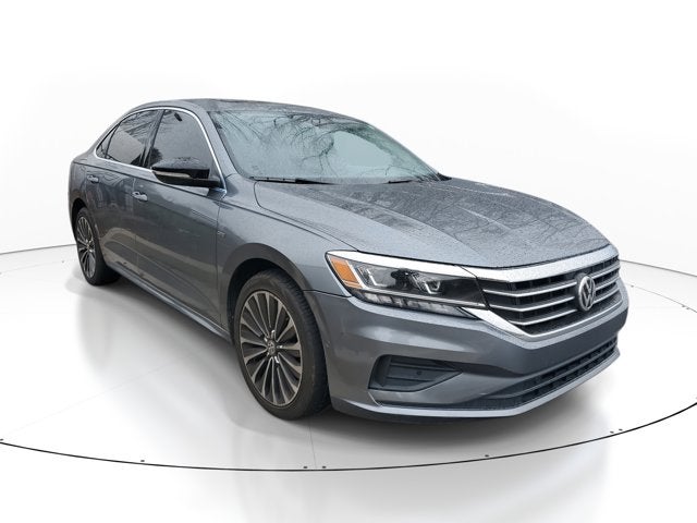 2022 Volkswagen Passat 2.0T Limited Edition