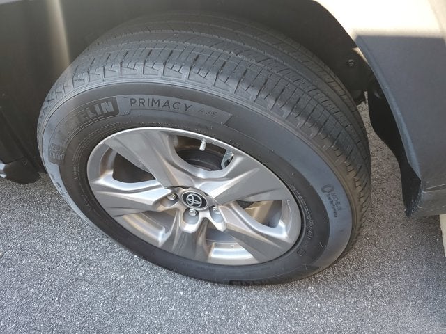 2022 Toyota RAV4 Hybrid LE