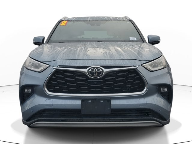 2022 Toyota Highlander Platinum