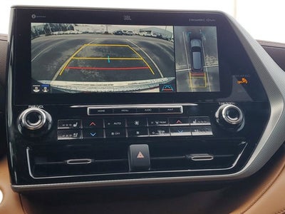 2022 Toyota Highlander Platinum