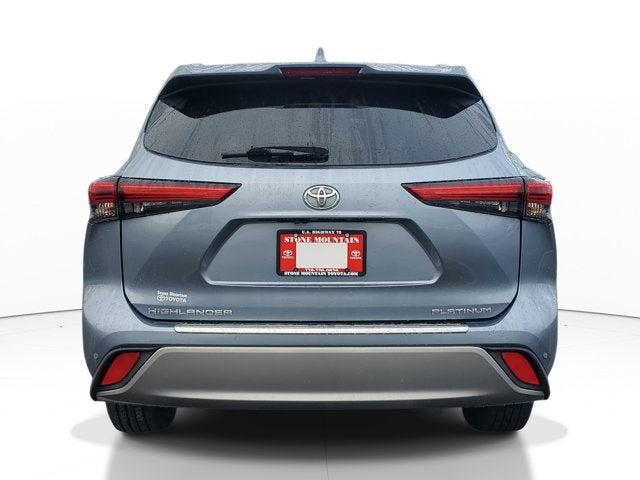 2022 Toyota Highlander Platinum