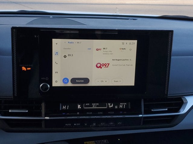 2025 Toyota Sienna LE