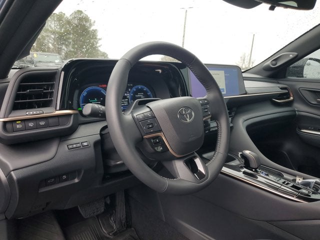 2025 Toyota Crown Signia Limited