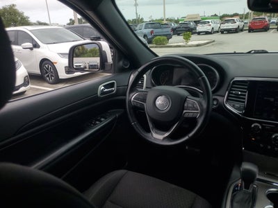 2019 Jeep Grand Cherokee Laredo E