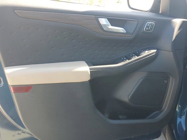 2020 Ford Escape Titanium Hybrid