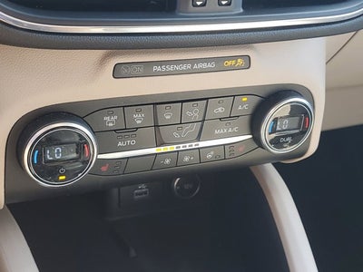 2020 Ford Escape Titanium Hybrid