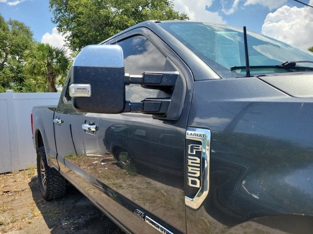 2017 Ford Super Duty F-250 SRW Lariat